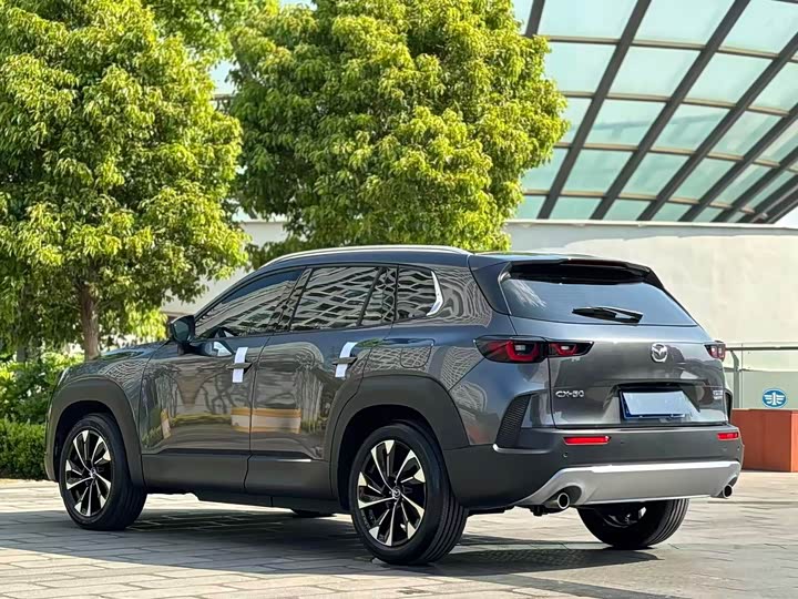 Zdjęcie 6 - Mazda CX-50