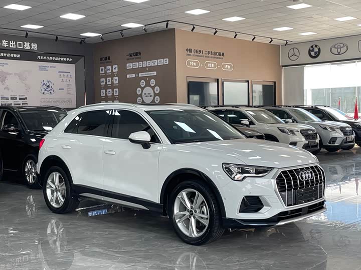 Zdjęcie 3 - Audi Q3