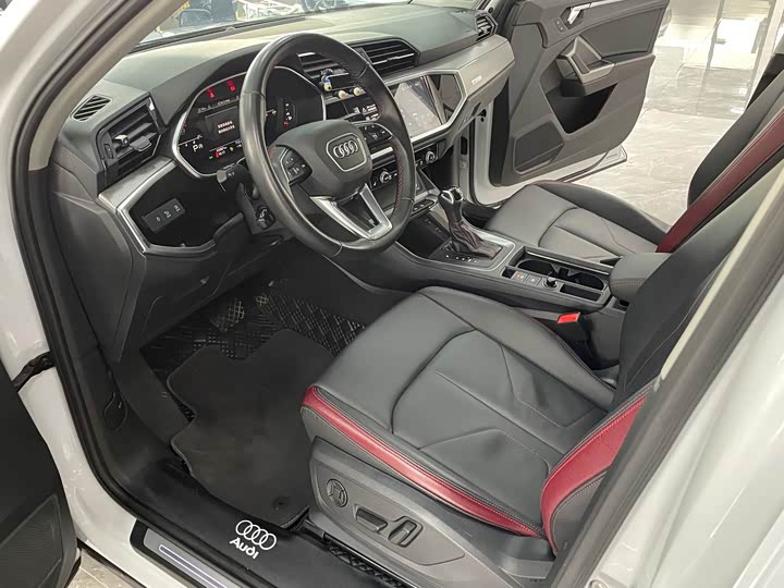 Zdjęcie 5 - Audi Q3