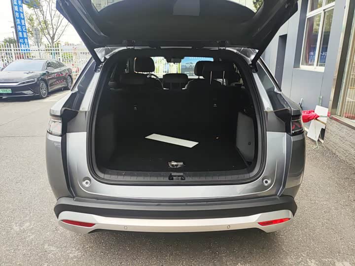 BYD Song L DM-i Hybrid 2025 2025款 智驾版 112km 超越型
