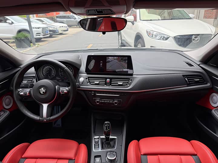 BMW 1 Series 2023 2023款 120i M运动曜夜版