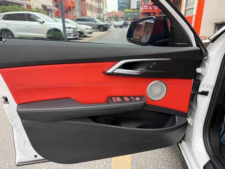 BMW 1 Series 2023 2023款 120i M运动曜夜版