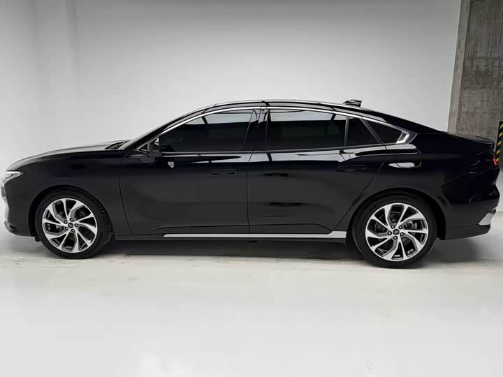 Фото 9 - Ford Mondeo
