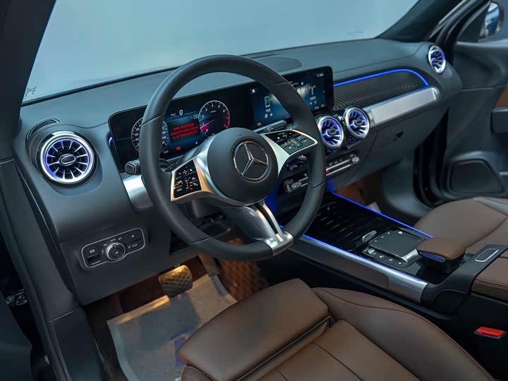 Mercedes-Benz GLB-Class 2024 2024款 GLB 220 动感型
