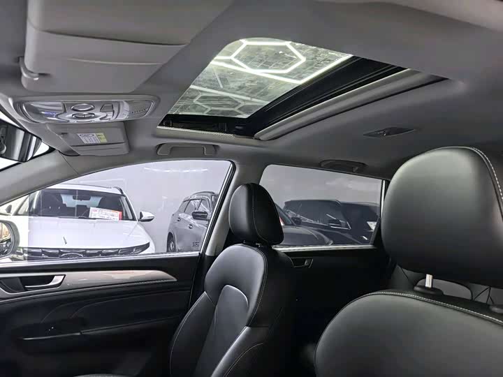 Photo 8 - Haval M6