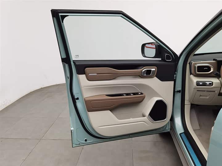 Photo 8 - Geely Icon