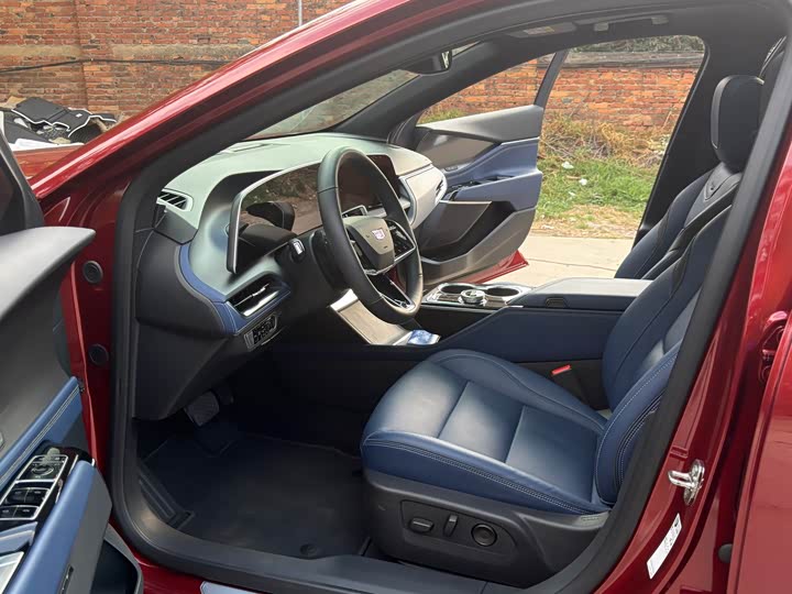 Cadillac GT4 2023 2023款 25T 豪华型
