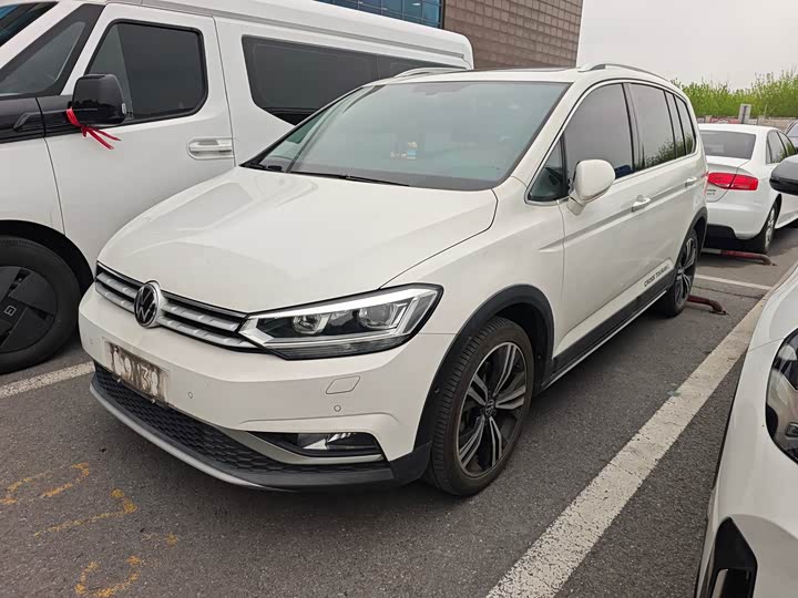 Volkswagen Touran L 2021 2021款 途安L 280TSI DSG拓界豪华版 6座