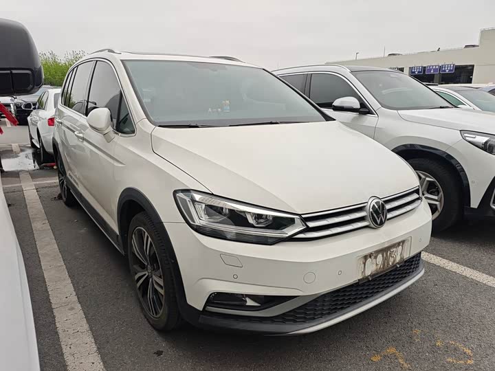 Volkswagen Touran L 2021 2021款 途安L 280TSI DSG拓界豪华版 6座