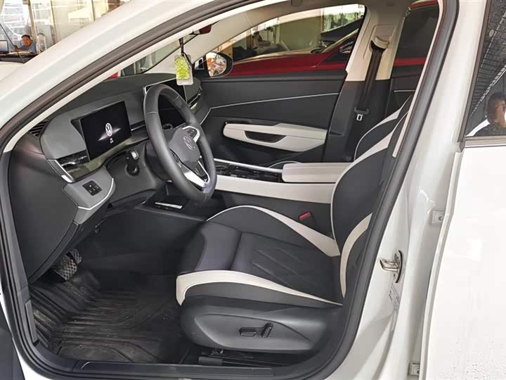 Volkswagen Sagitar L 2026 2026款 L 300TSI DSG 精英型