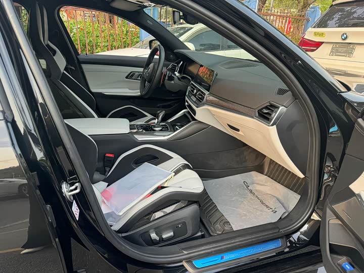 BMW M3 2021 2021款 M3四门轿车 雷霆版