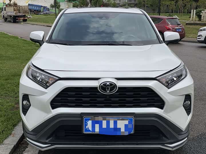 Toyota RAV4 2021 2021款 2.0L CVT两驱风尚PLUS版