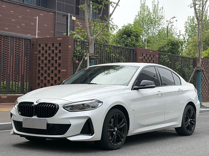 BMW 1 Series 2023 2023款 125i M运动曜夜版