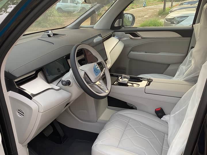 Volvo EM90 2025 2025款 Ultra 六座