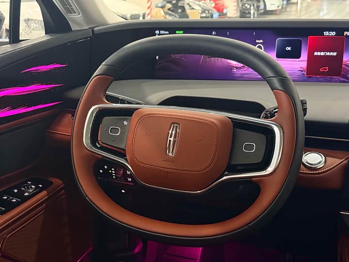Lincoln Nautilus 2025 2025款 2.0T 四驱尊逸混动版