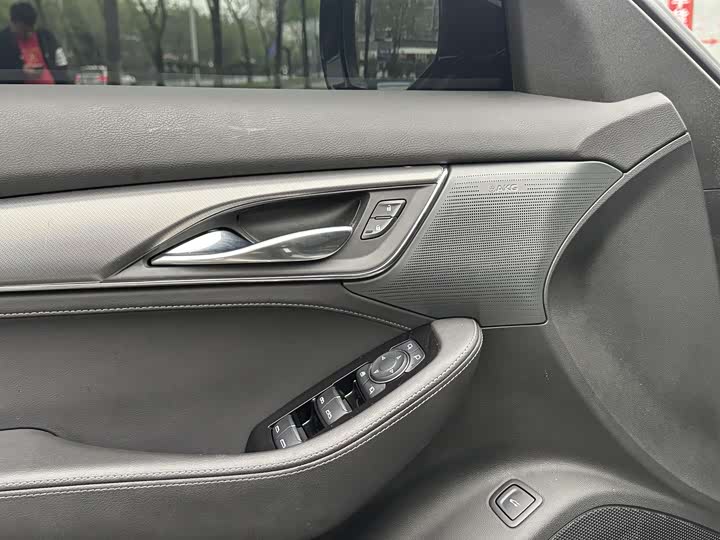 Фото 4 - Cadillac CT5