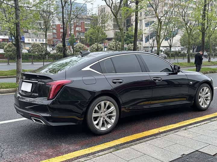Фото 8 - Cadillac CT5