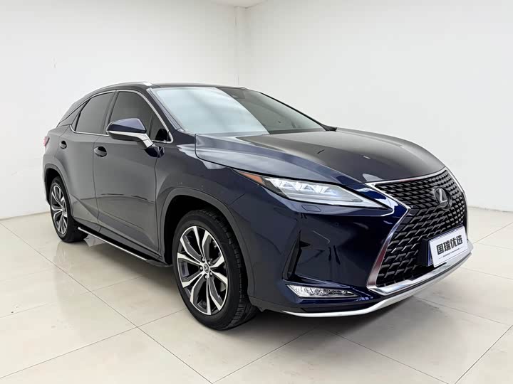 Фото 3 - Lexus RX