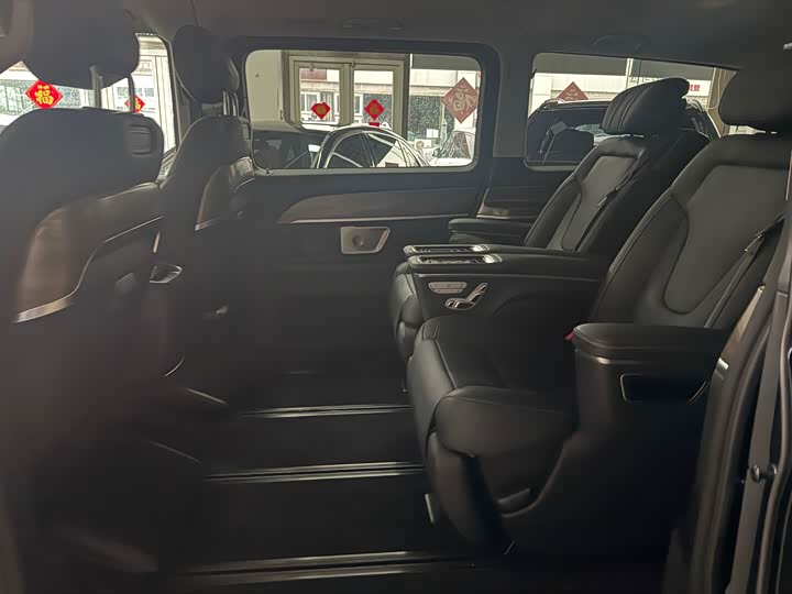 Mercedes-Benz V-Class 2022 2022款 V 260 L 长轴距豪华版