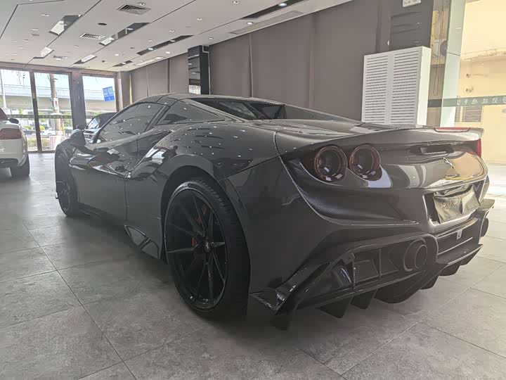 2020 Ferrari F8