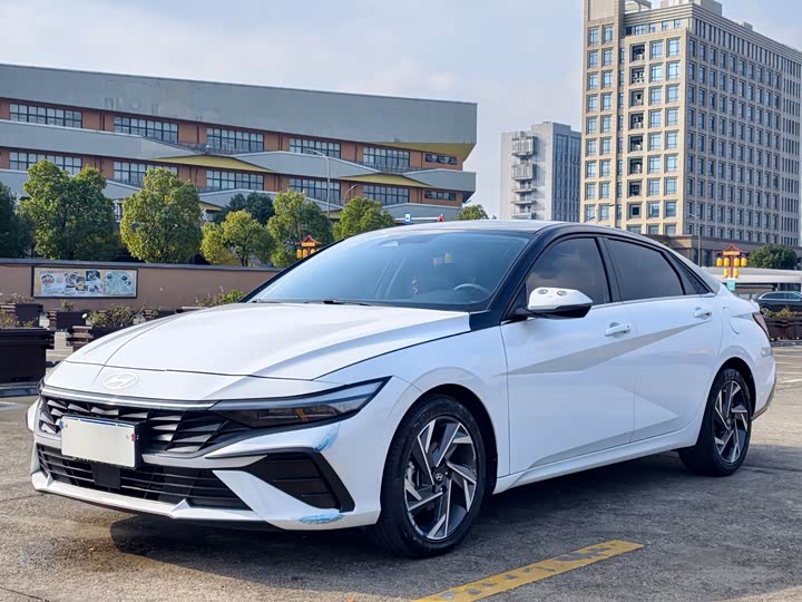 Hyundai Elantra N line 2023 2023款 1.5L CVT LUX尊贵版