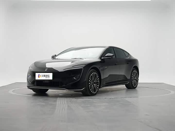2026 Avatr 12