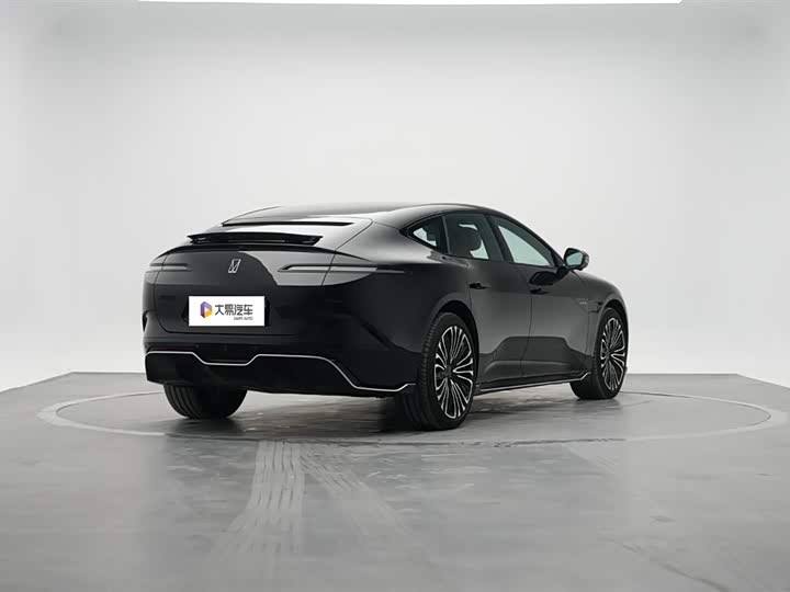 2026 Avatr 12