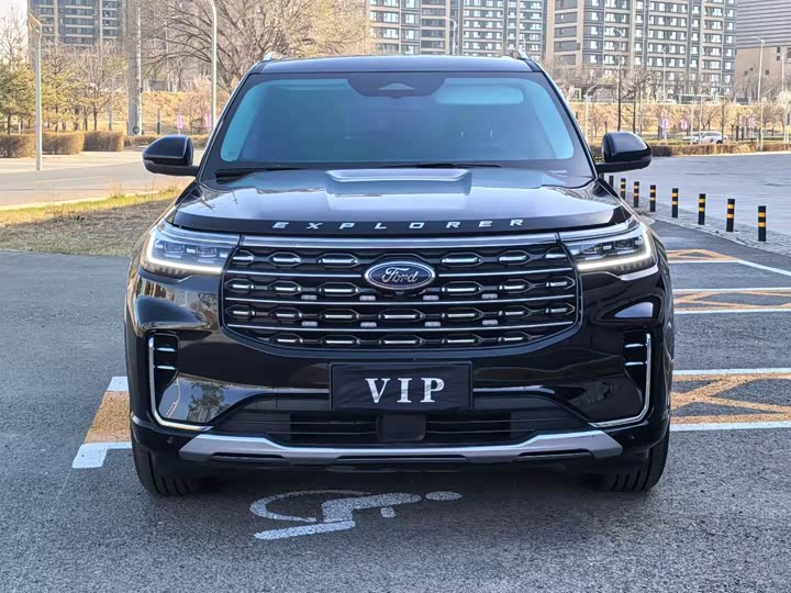 Ford Explorer 2024 2024款 2.3T EcoBoost 四驱钛金版 6座