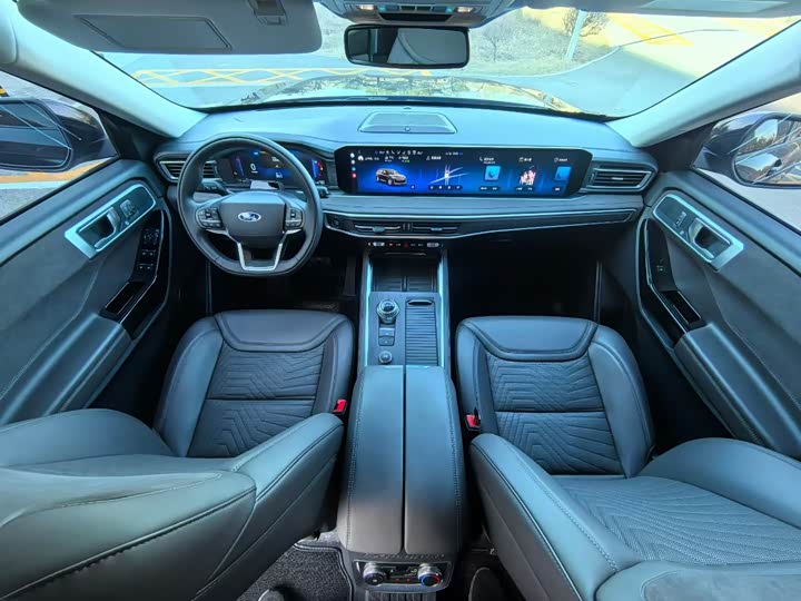 Ford Explorer 2024 2024款 2.3T EcoBoost 四驱钛金版 6座