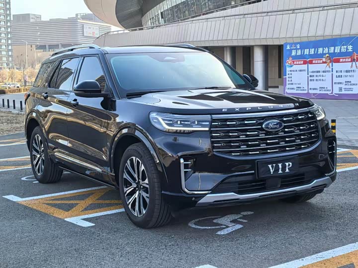 Ford Explorer 2024 2024款 2.3T EcoBoost 四驱钛金版 6座