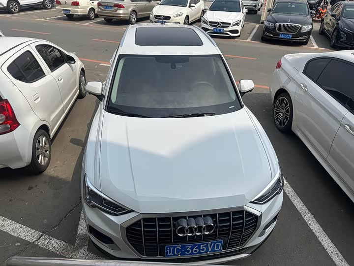 Zdjęcie 2 - Audi Q3