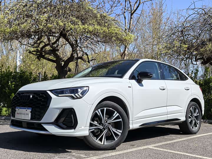 Фото 1 - Audi Q3 Sportback