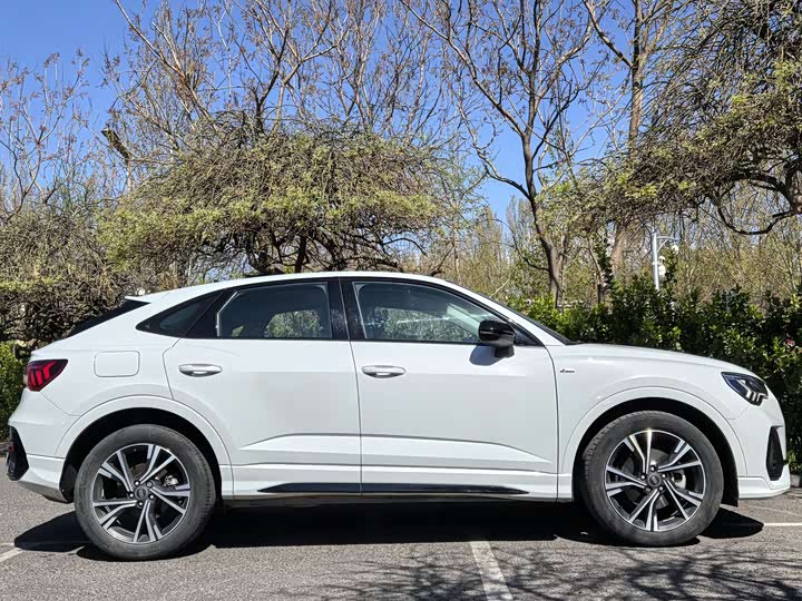 Фото 7 - Audi Q3 Sportback