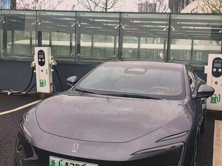 2026 Avatr 12