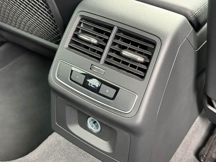 Audi A4 2021 2021款 Avant 40 TFSI 先锋派星辰版