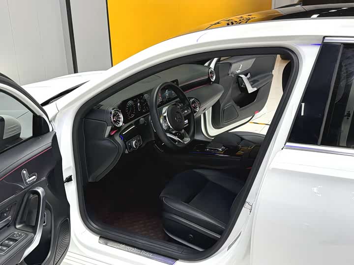 Photo 5 - Mercedes-Benz A-Class