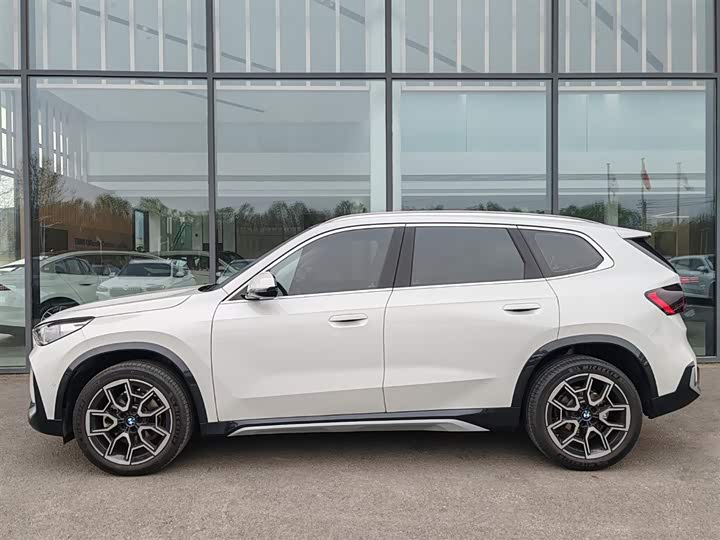 Фото 3 - BMW X1