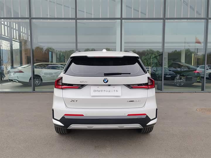 Фото 4 - BMW X1