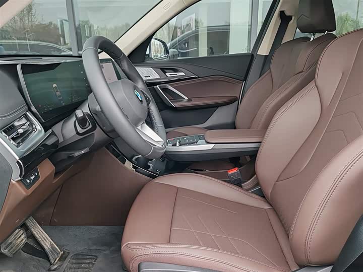 Фото 6 - BMW X1