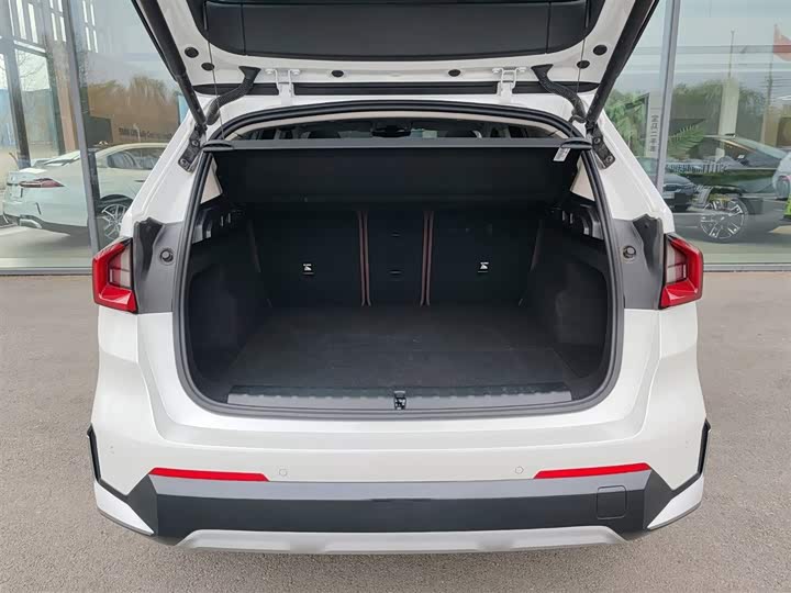 Фото 9 - BMW X1