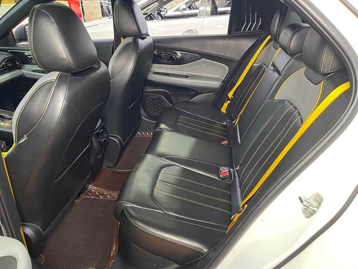 GAC Trumpchi Empow R 2021 2021款 270T DCT J16版