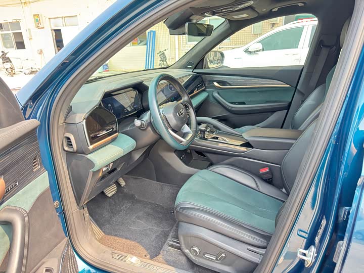 Фото 4 - Geely Monjaro