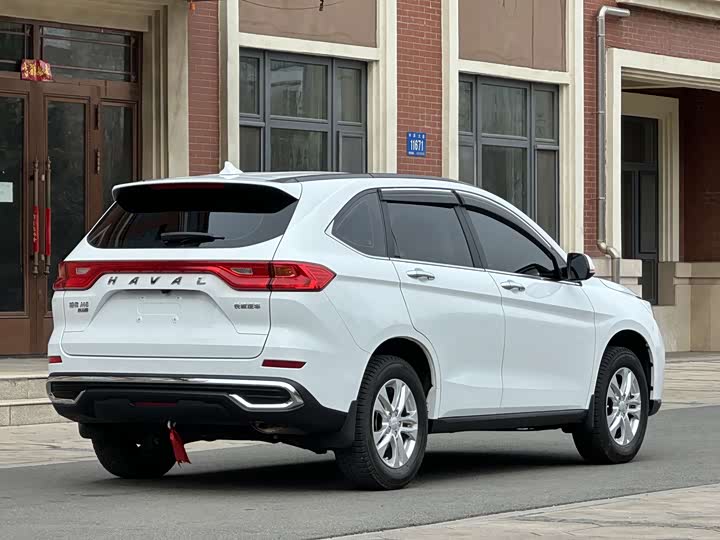 2023 Haval M6
