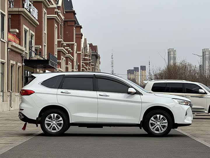 2023 Haval M6