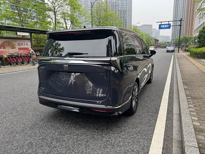 Buick GL8 Hybrid 2026 2026款 陆尊 尊享版