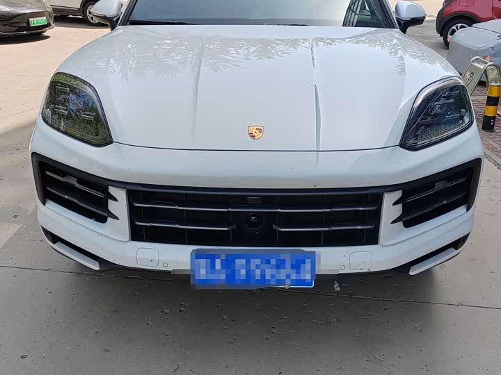 2025 Porsche Cayenne