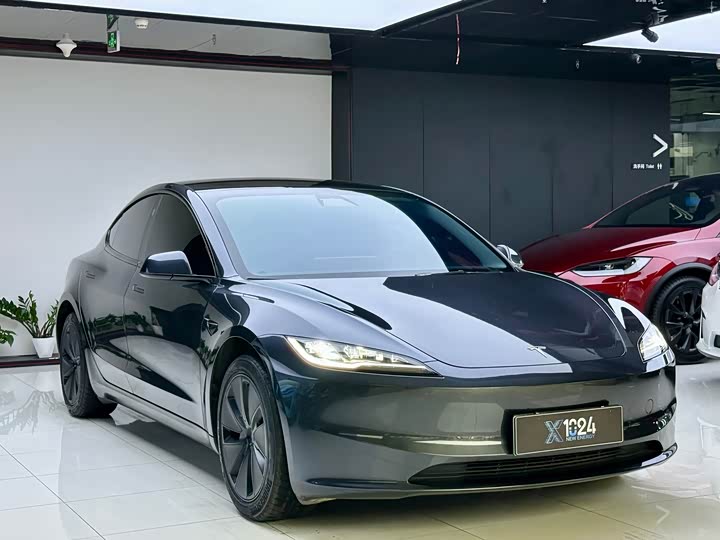 Tesla Model 3 2025 2025款 后轮驱动版