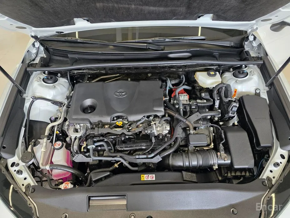 Toyota Camry 2024 2.5 XLE Hybrid