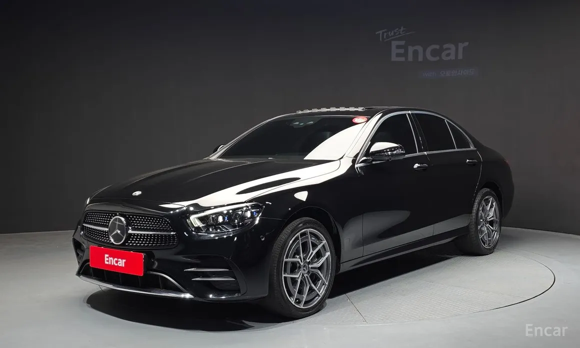 Фото 1 - Mercedes-Benz E-Class