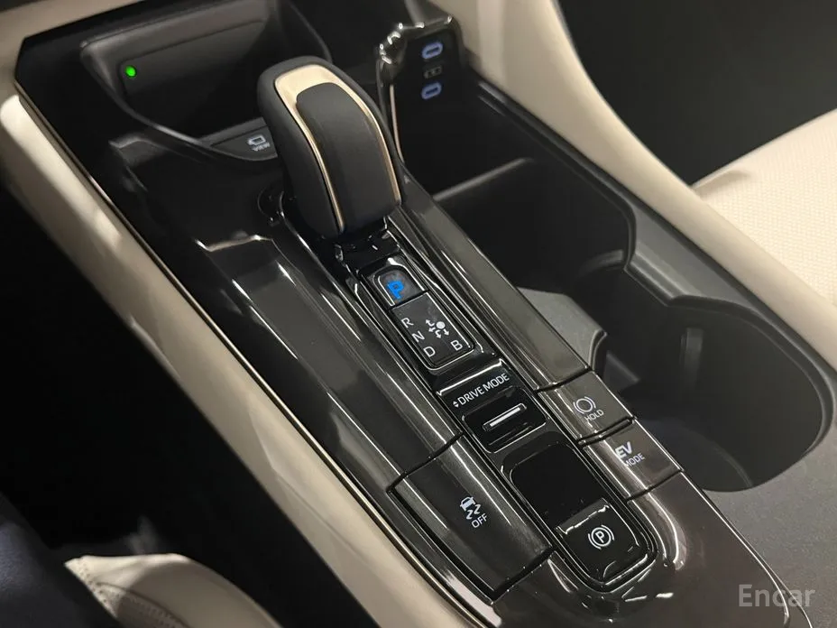 Toyota Crown 2023 2.5 4WD Hybrid
